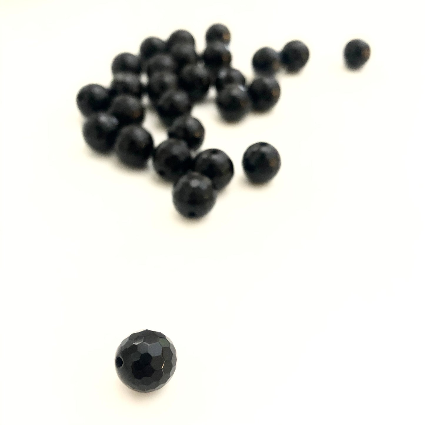 28 Faceted Round Black Agate Faceted Gemstone Beads
