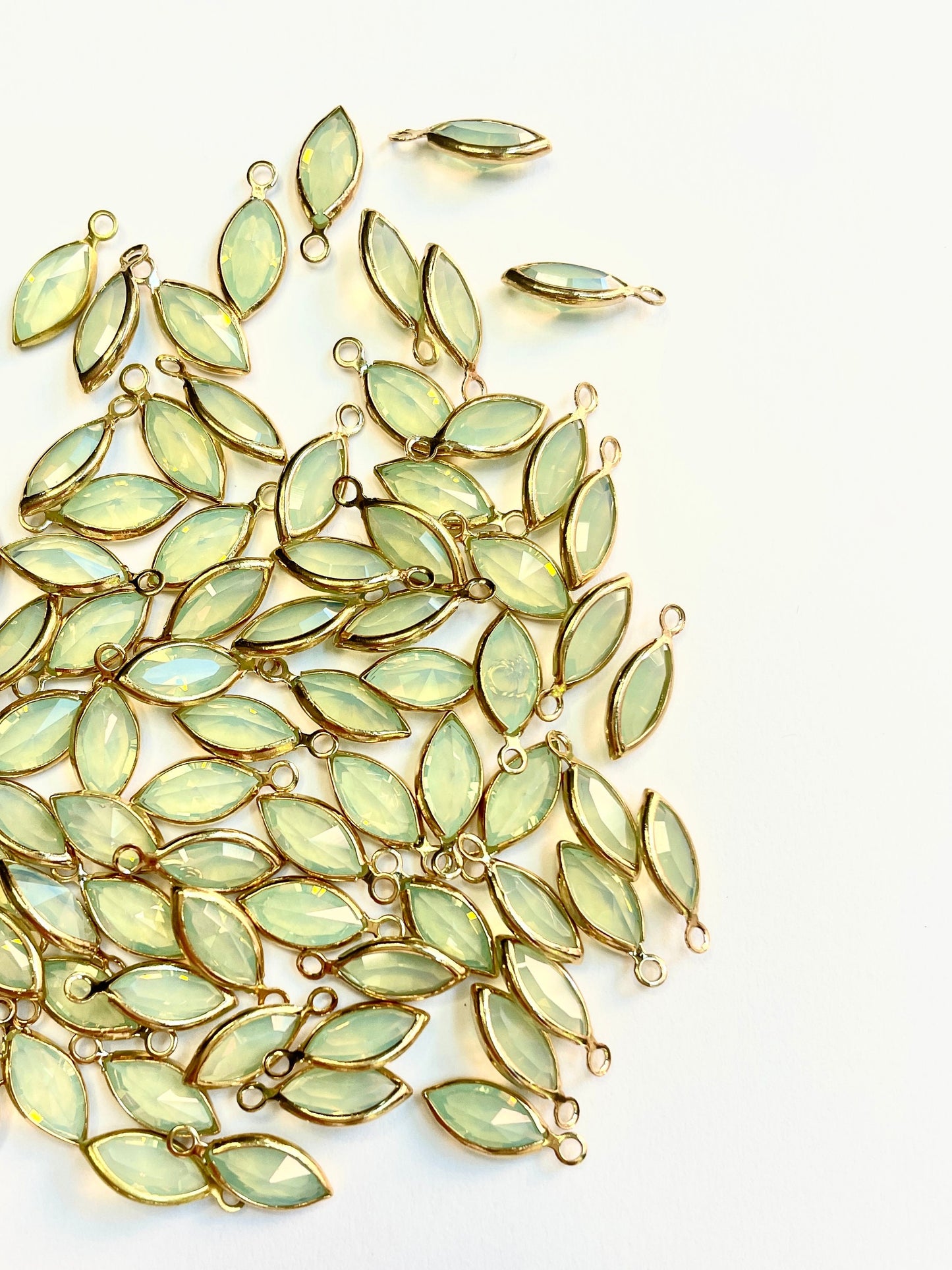 25 pieces of Swarovski Channel Charm in Chrysolite Opal/Gold 10mmx5mm